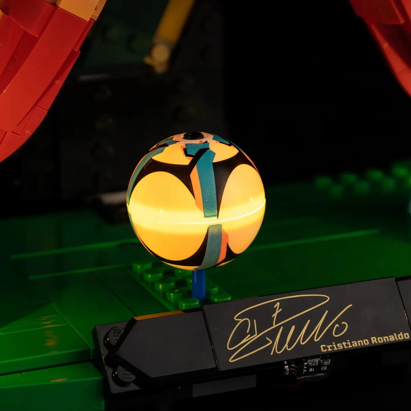 Premium apšvietimo rinkinys, suderinamas su LEGO® Editions Cristiano Ronaldo – Soccer Legend 43016 — 17