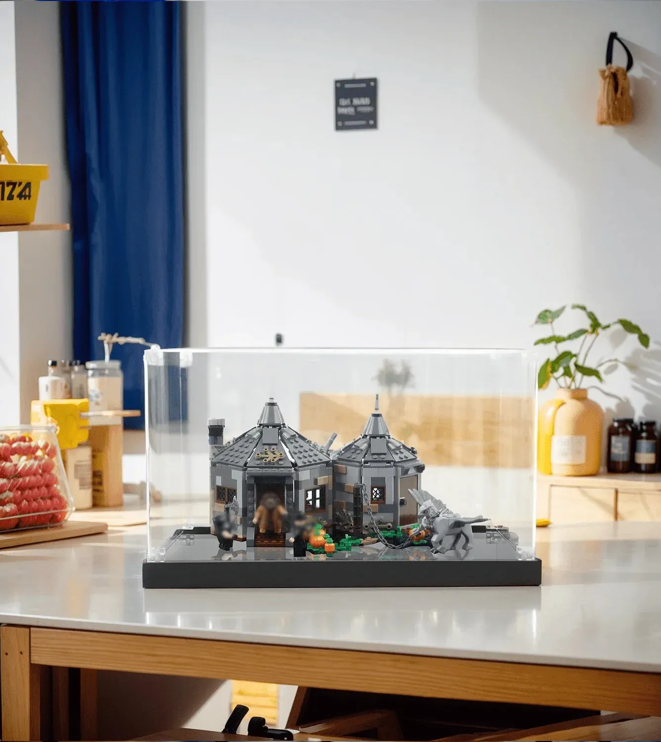 Vitrine für LEGO Hagrid's Hut: Buckbeak's Rescue 75947 — 6
