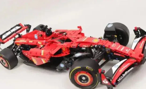 1:8 42207 Ferrari SF-24 F1 car-KABO