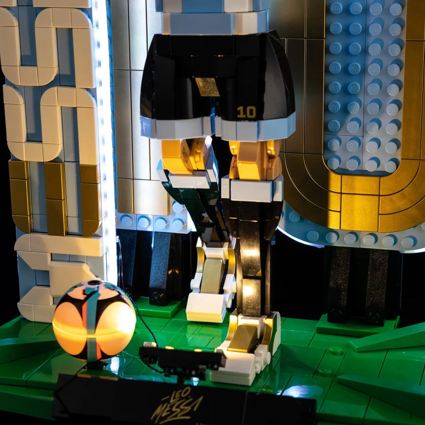Premium-belysningskit kompatibelt med LEGO® Editions Lionel Messi – Soccer Legend 43015 — 19