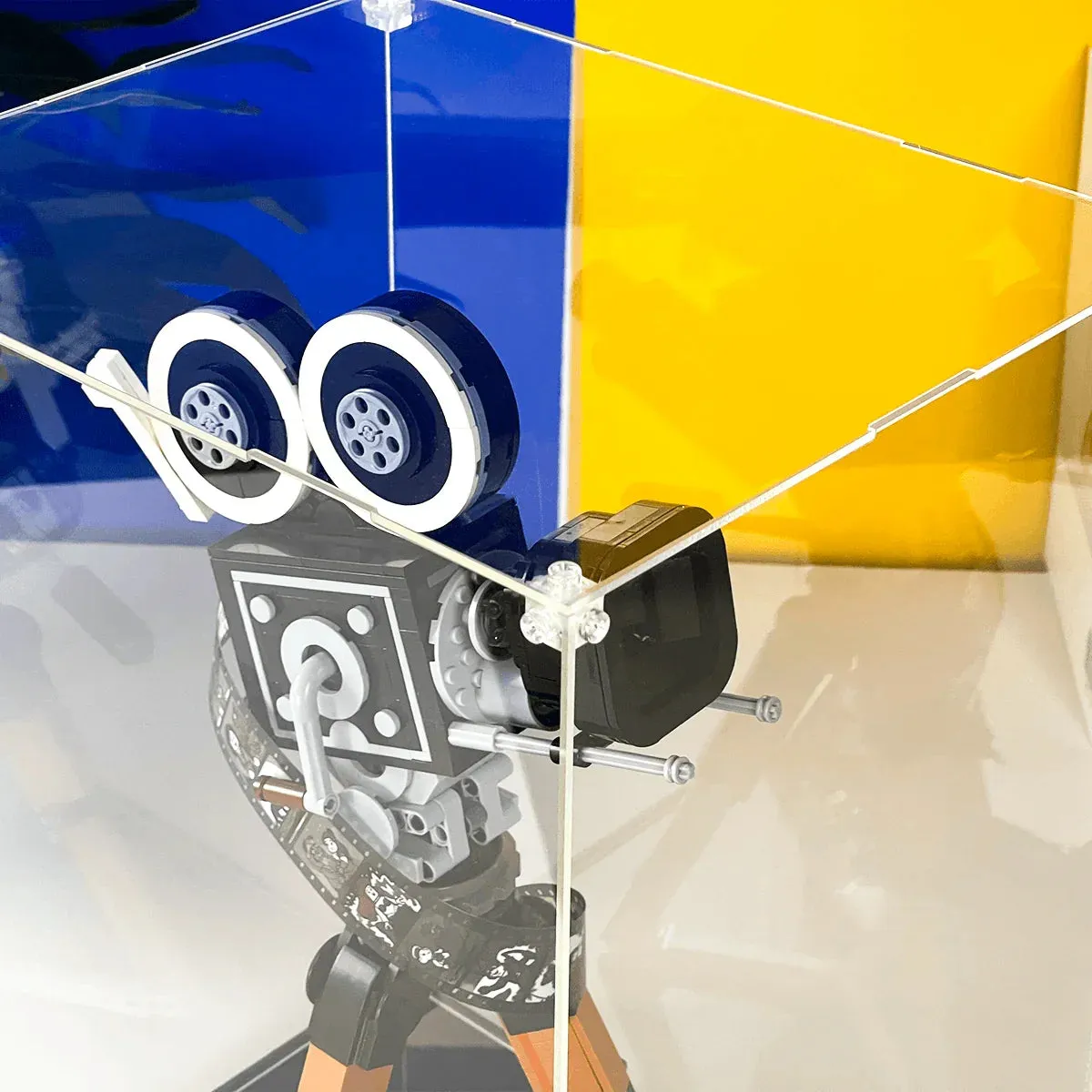 Vitrine für LEGO Walt Disney Tribute Camera 43230 — 2