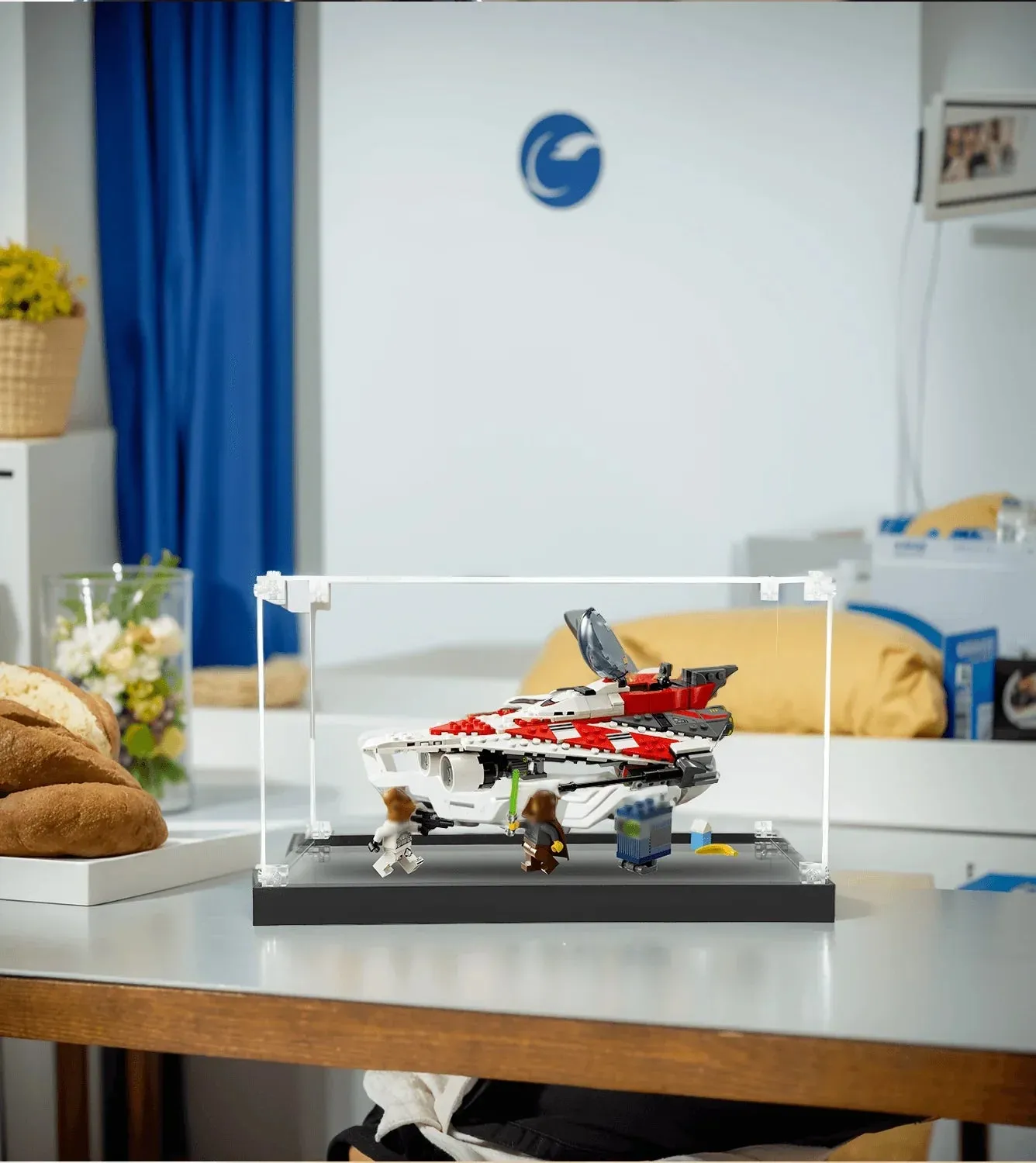 Display Case for LEGO Star Wars Jedi Bob's Starfighter 75388 — 2