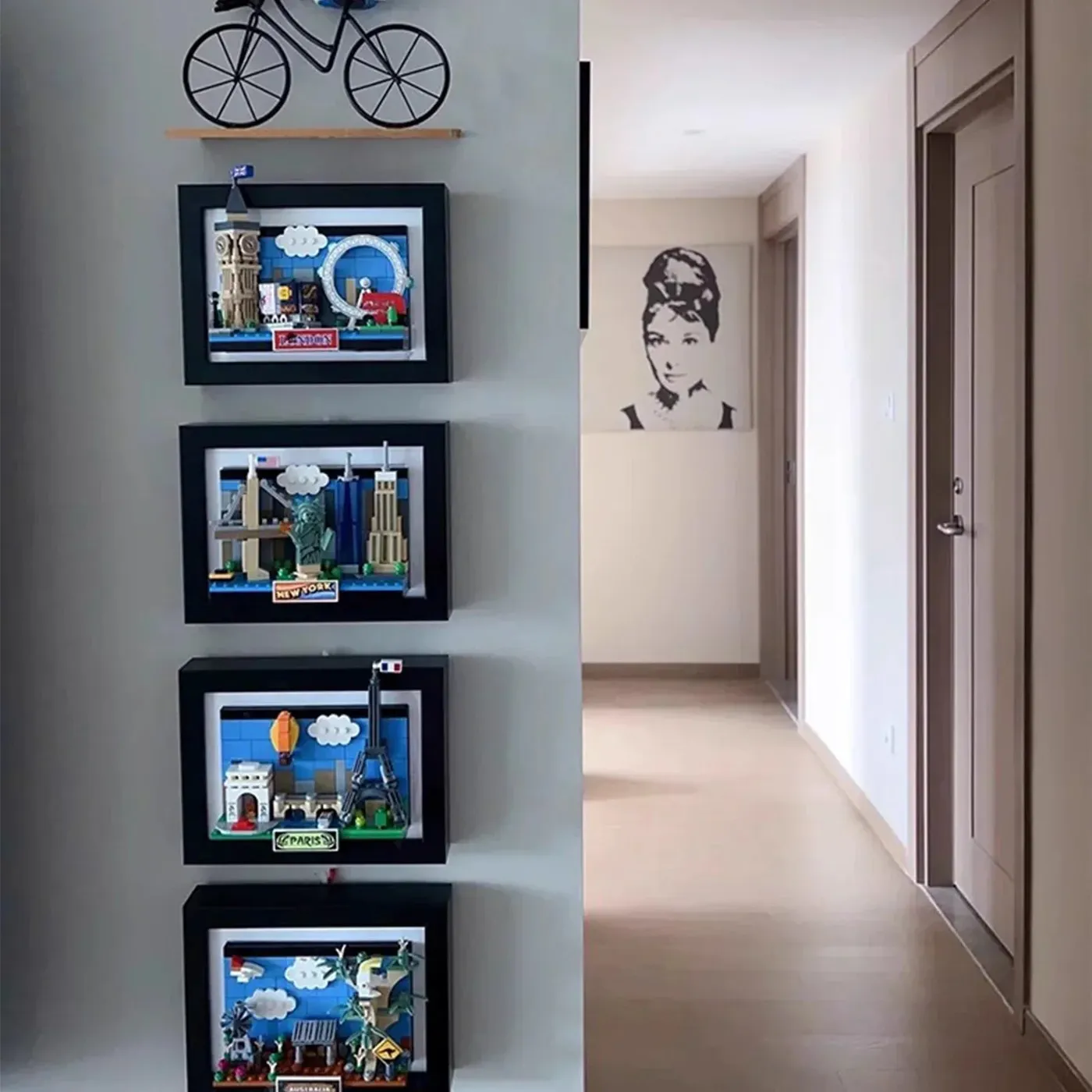 Ekskluzywna drewniana ramka ekspozycyjna KABO do pocztówek LEGO® — 2