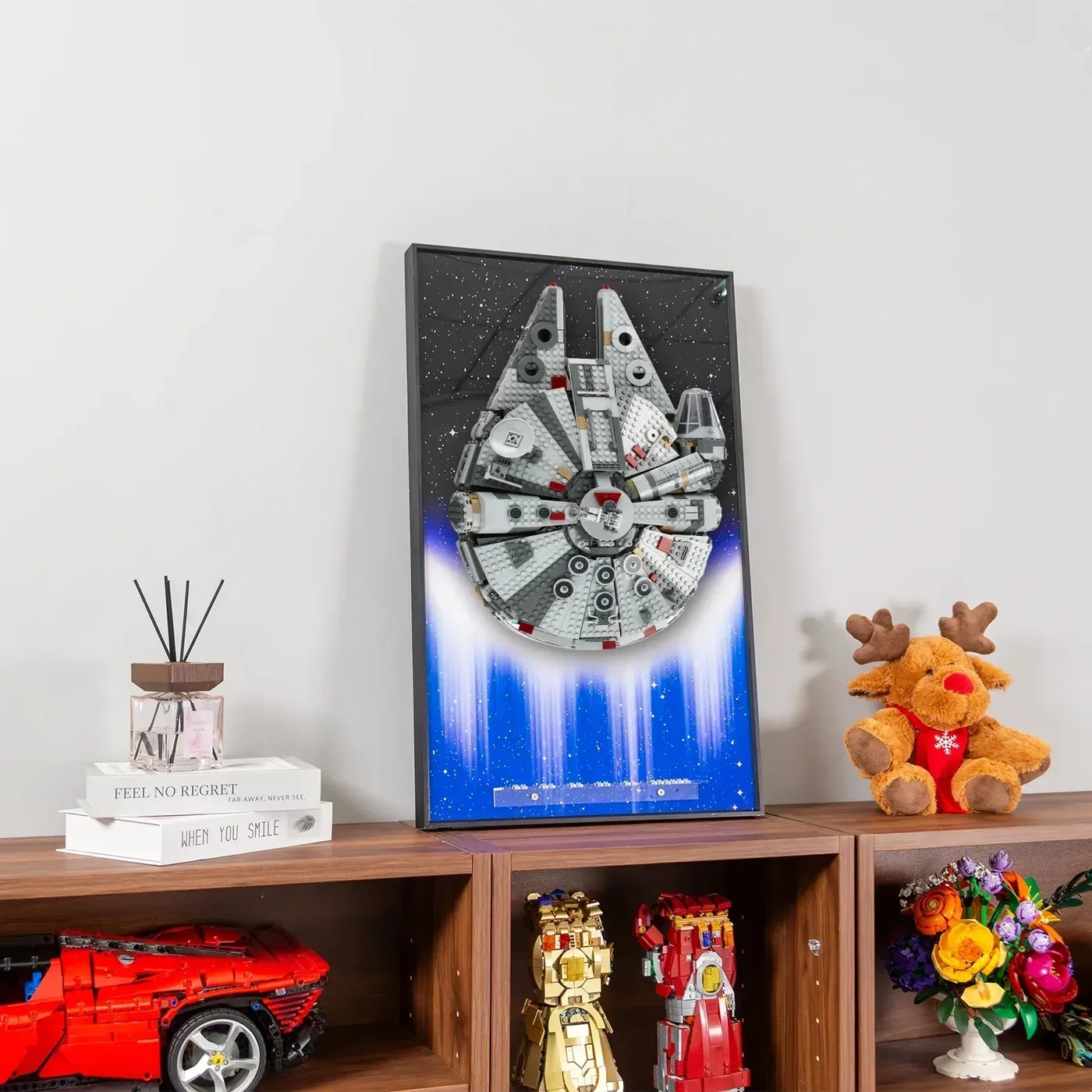 RAMKA EKSPOZYCYJNA na ścianę Premium kompatybilna z LEGO® Star Wars™ Millennium Falcon™ 75257 — 3