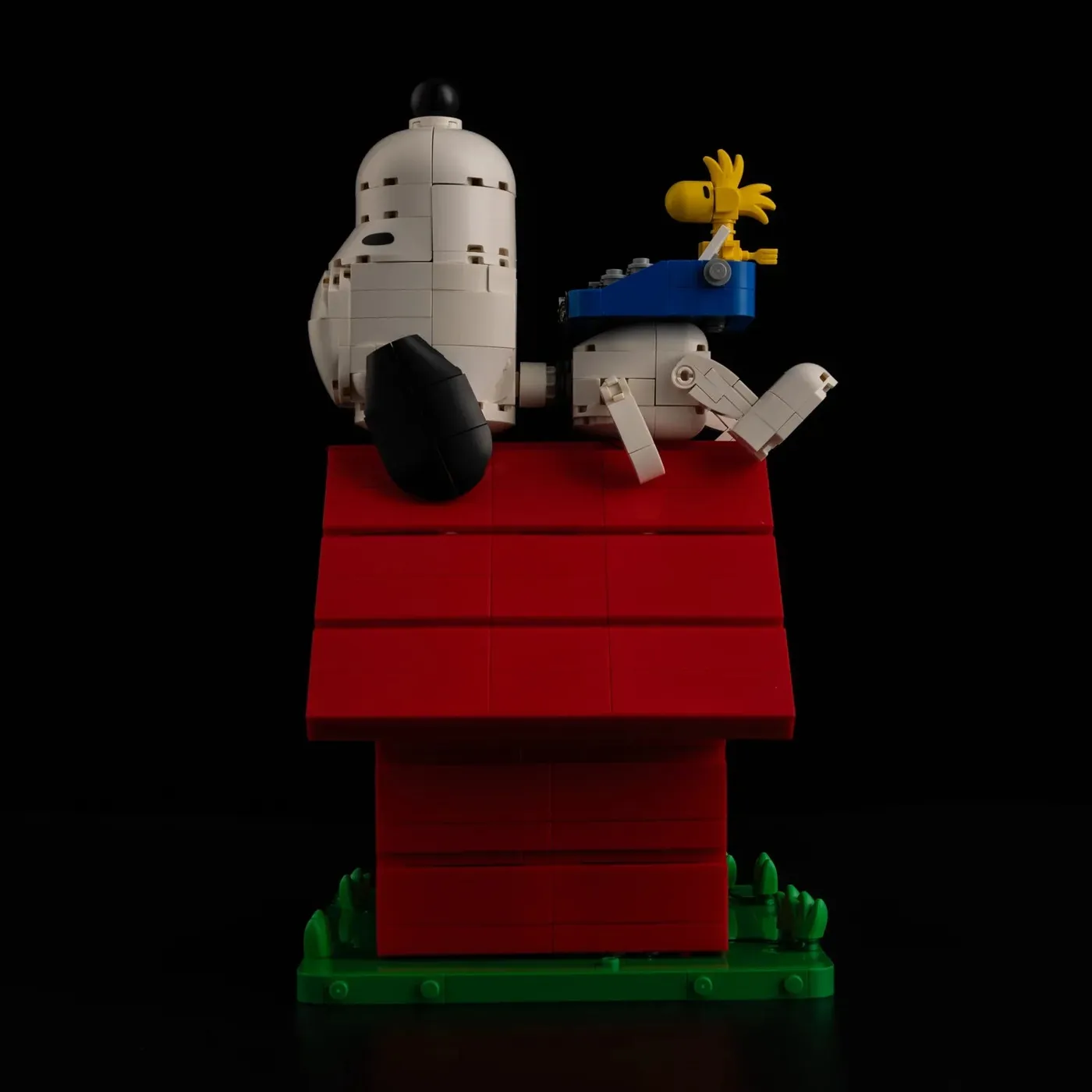 Premium-Beleuchtungsset kompatibel mit LEGO Ideas Peanuts: Snoopy's Doghouse 21368 — 7