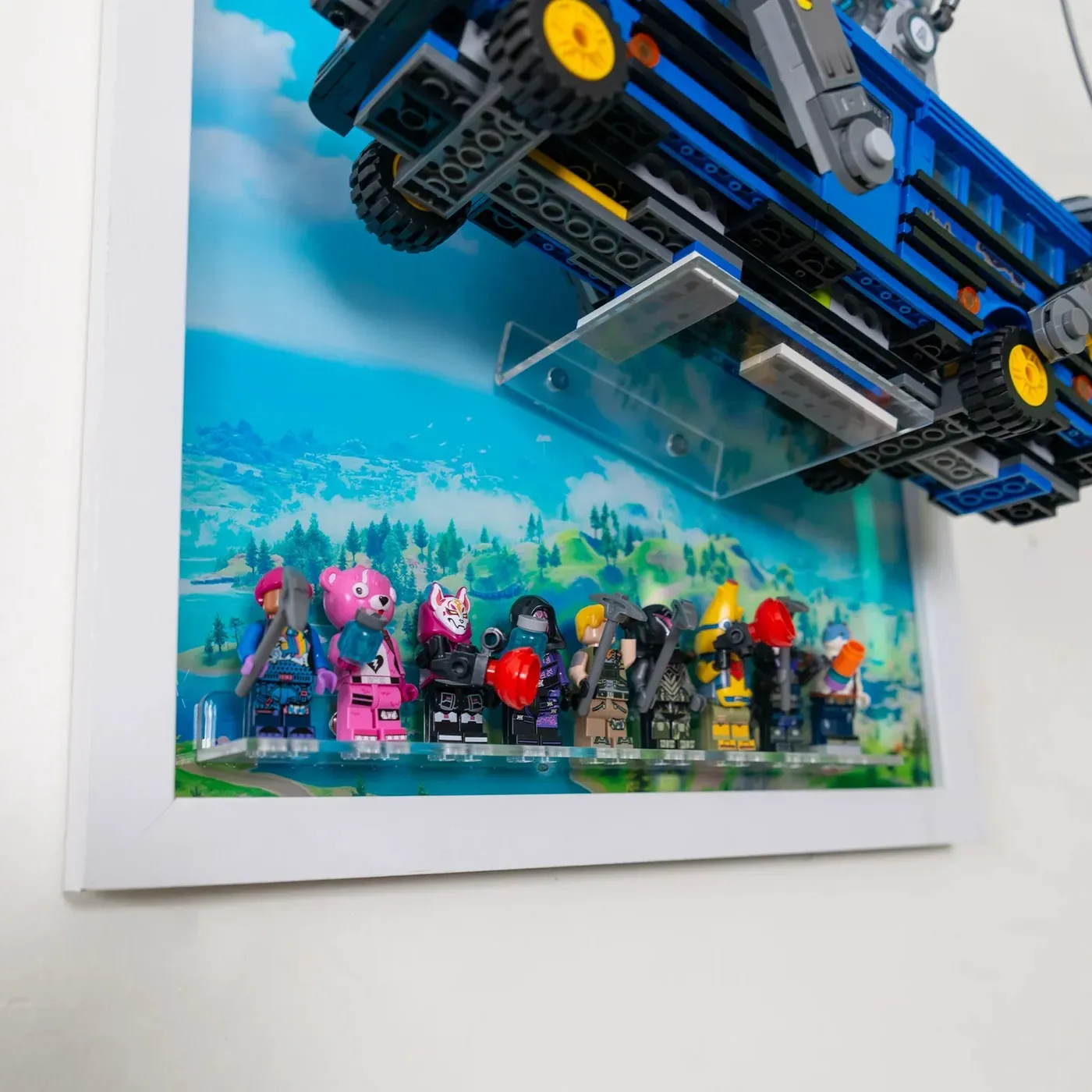 Premium Wall Display Frame Compatible with LEGO® Fortnite Battle Bus 77073 — 5