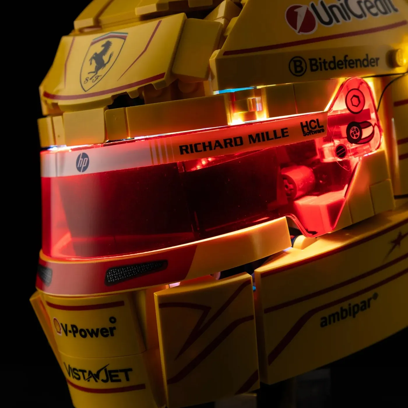 Premium belysningskit kompatibel med LEGO® Editions Scuderia Ferrari HP Lewis Hamilton Helmet 43022 — 10