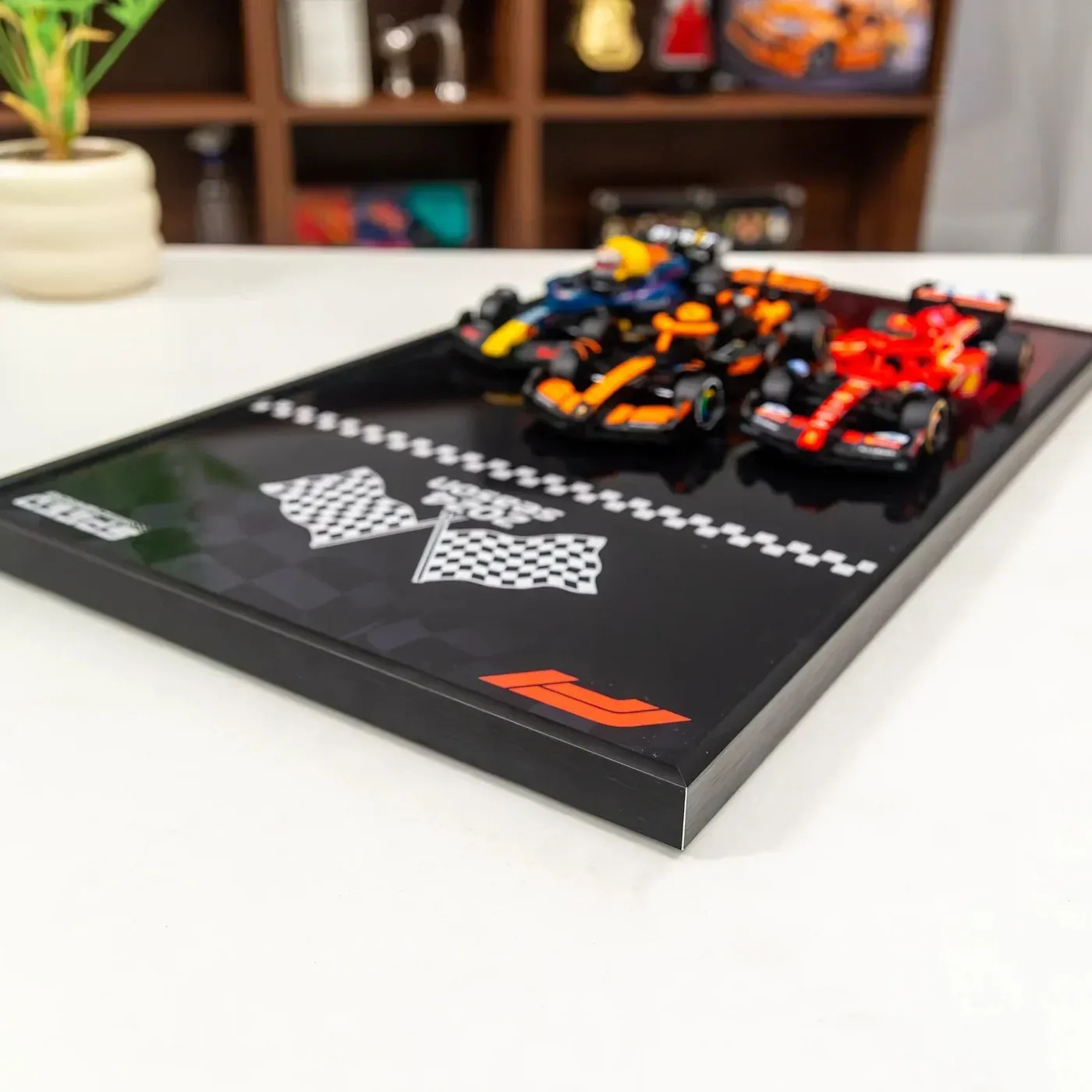 Ramka ścienna do samochodów F1 LEGO Speed Champion (1:32) Triple Racer 2024 — 4