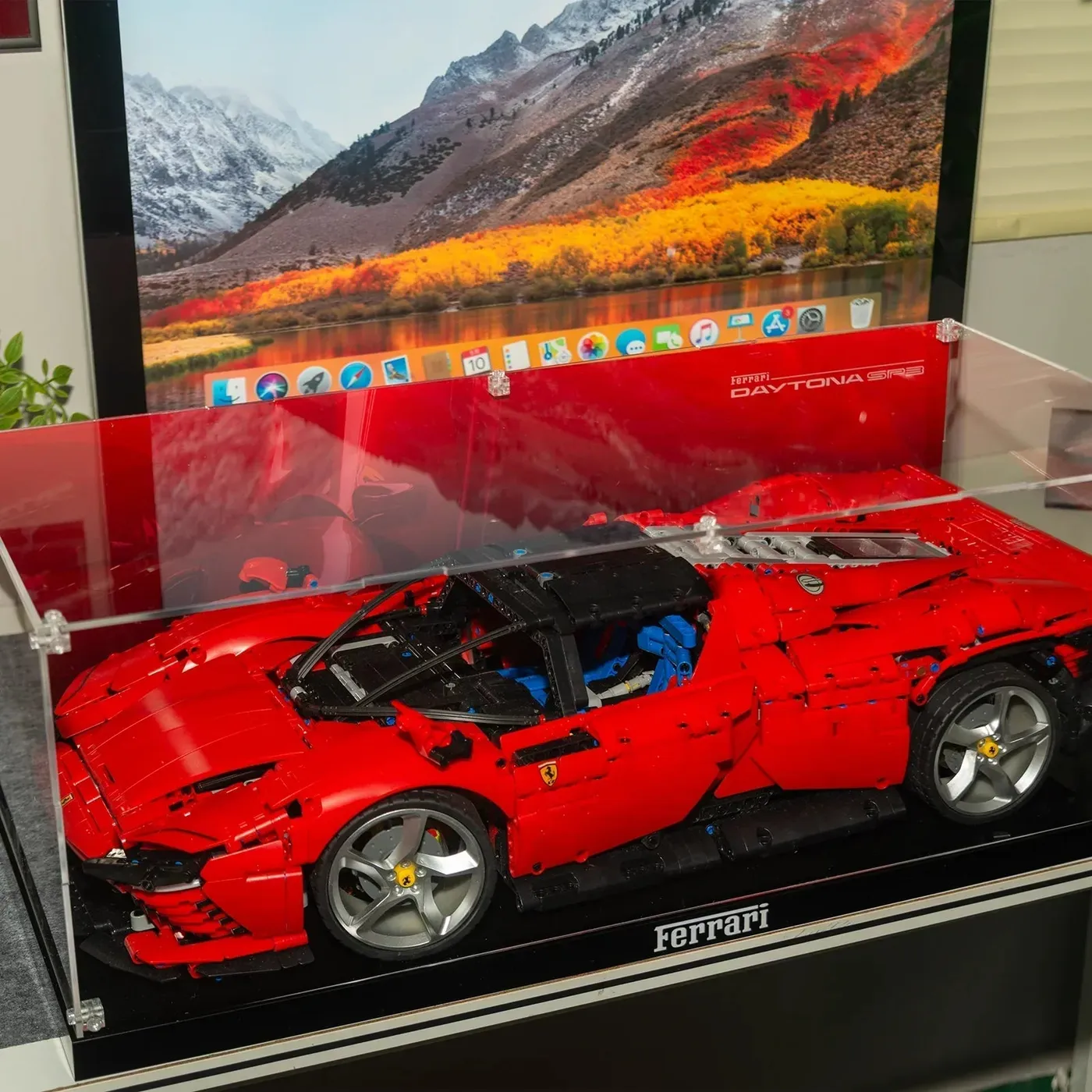Eksponavimo dėžė LEGO lenktyniniams automobiliams (mastelis 1:8) 42172/42143/42083/42056/42115/42232 — 3