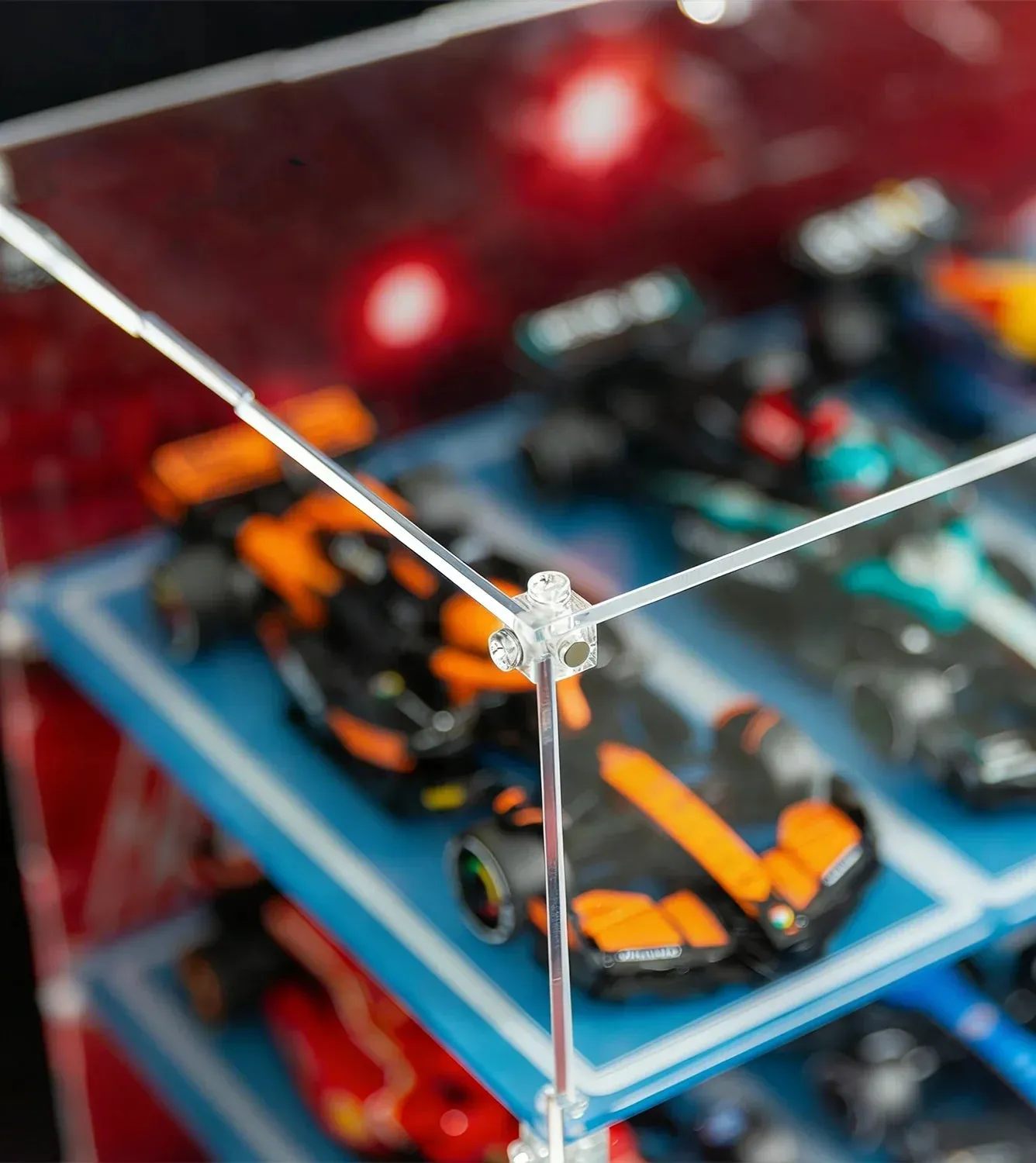 Gablota ekspozycyjna na 12 samochodów LEGO Speed Champions | 3-poziomowe rozwiązanie do ekspozycji samochodów LEGO — 3