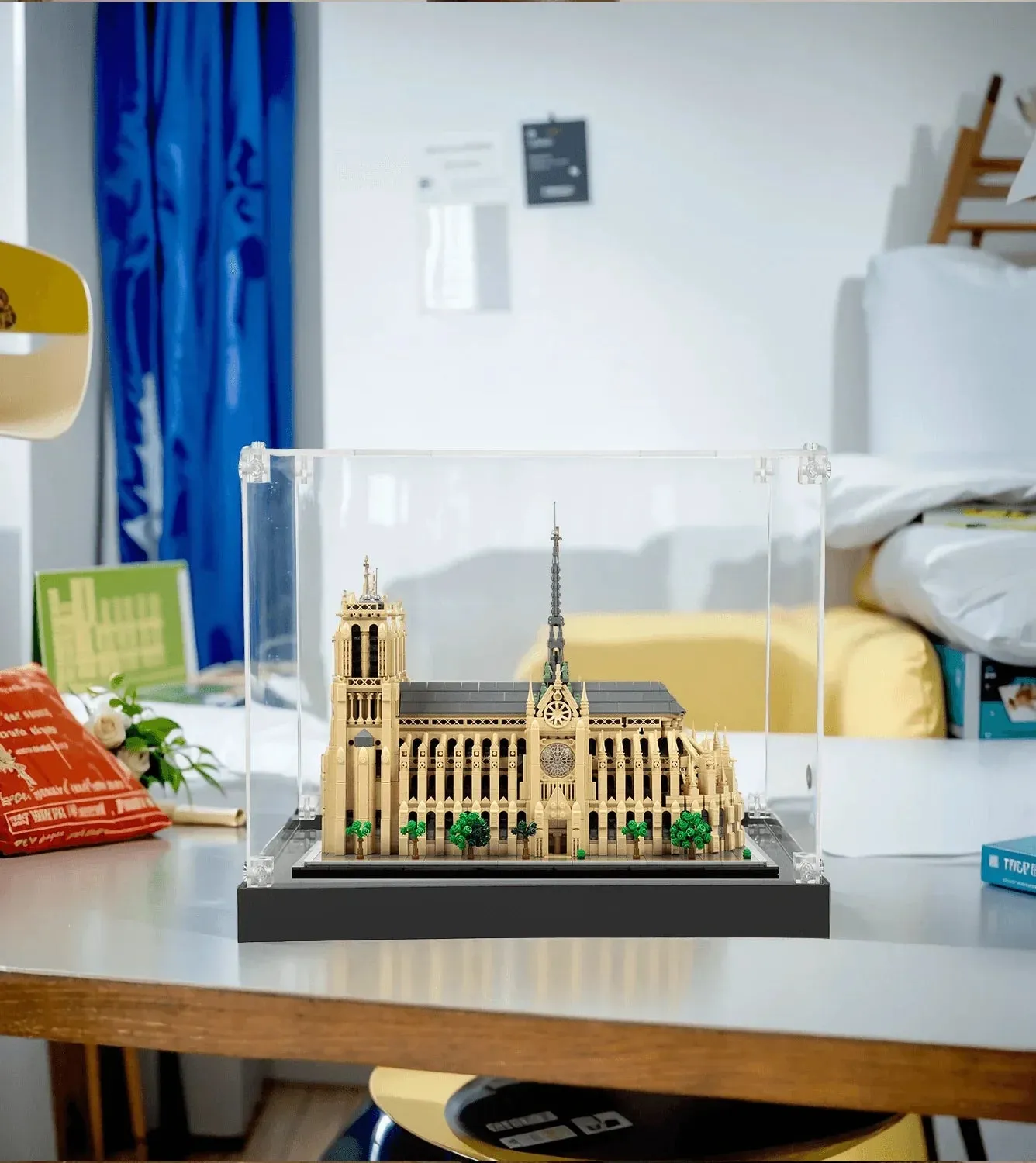 Eksponavimo dėžė LEGO Architecture Notre-Dame de Paris 21061 — 2