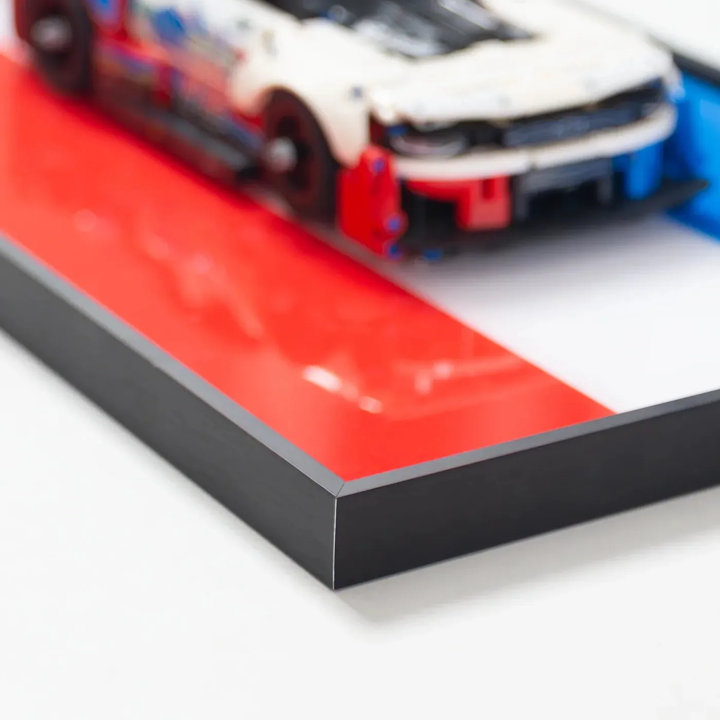 Wand-Displayrahmen kompatibel mit LEGO® Technic™ NASCAR® Next Gen Chevrolet Camaro ZL1 42153 — 4