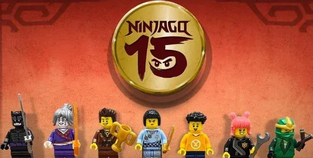 Close-up of NINJAGO model details / minifigures