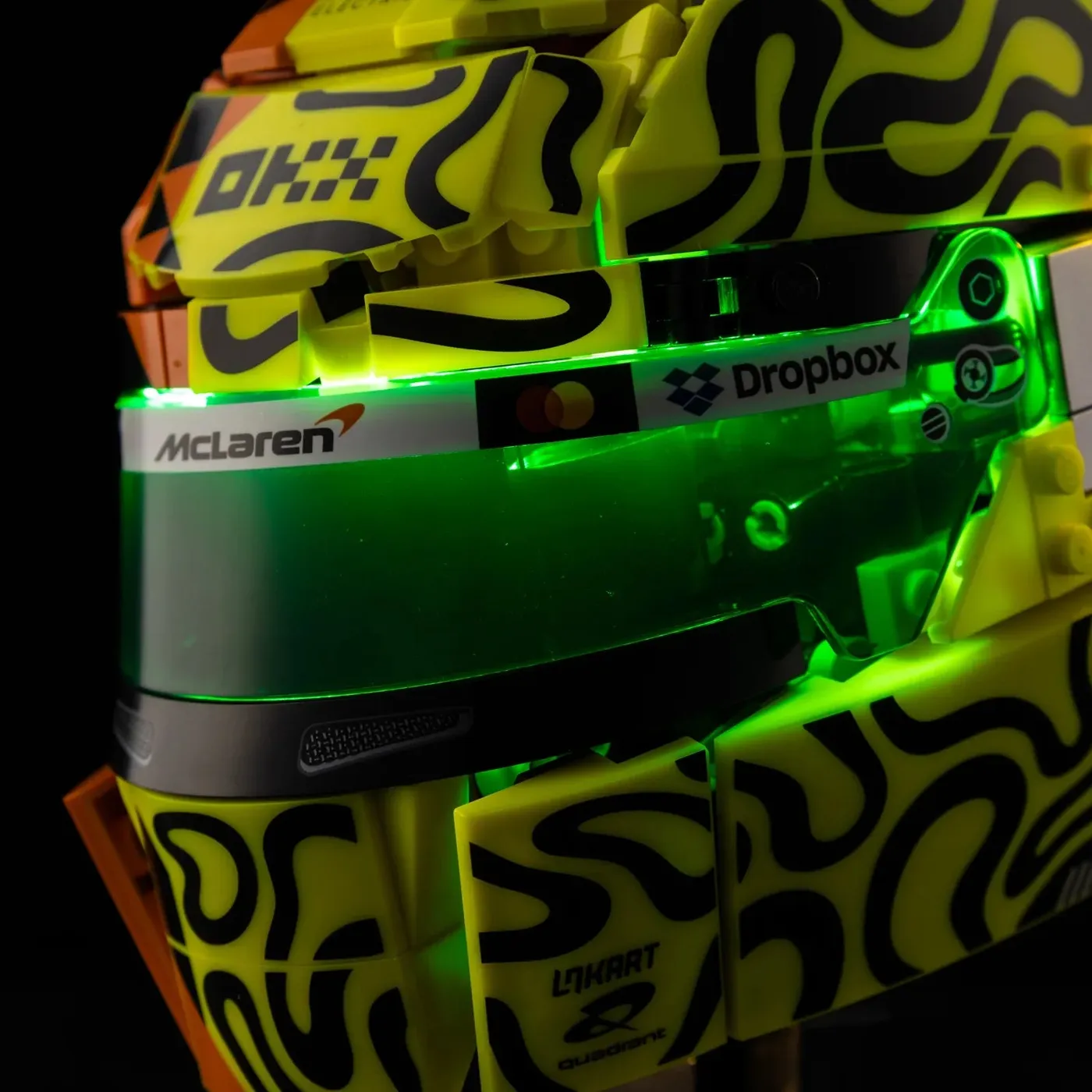 Premium belysningskit kompatibel med LEGO® Editions McLaren Mastercard F1® Team Lando Norris Helmet 43023 — 15