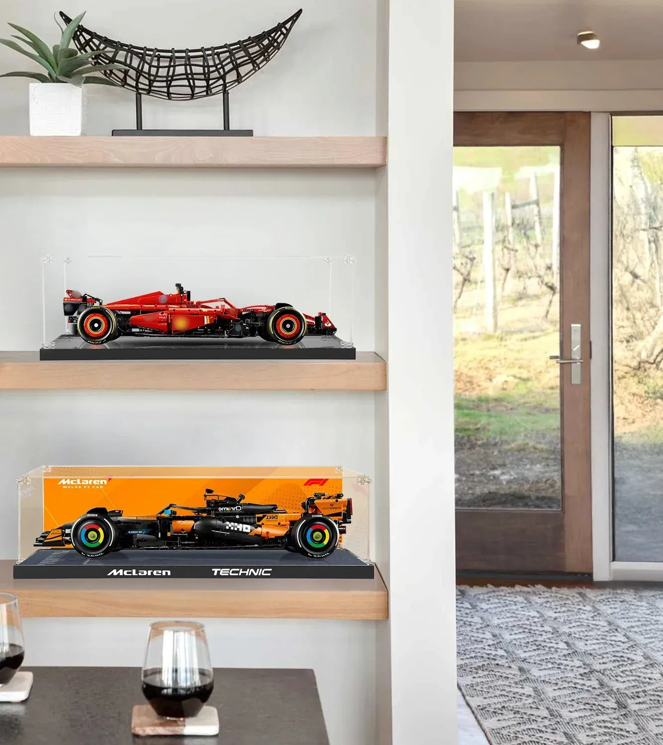 Premium eksponavimo dėžė, suderinama su LEGO® Technic™ McLaren MCL39 F1® Race Car 42228 — 3