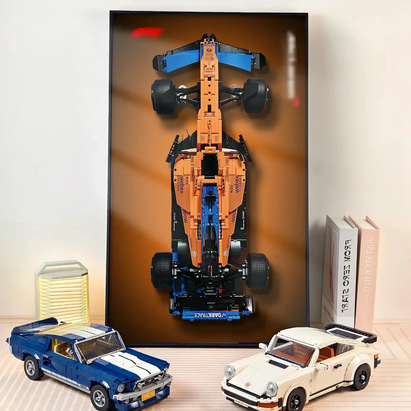 Väggmonterad displayram för Lego Technic™ McLaren Formula 1™ Race Car 42141 — 2