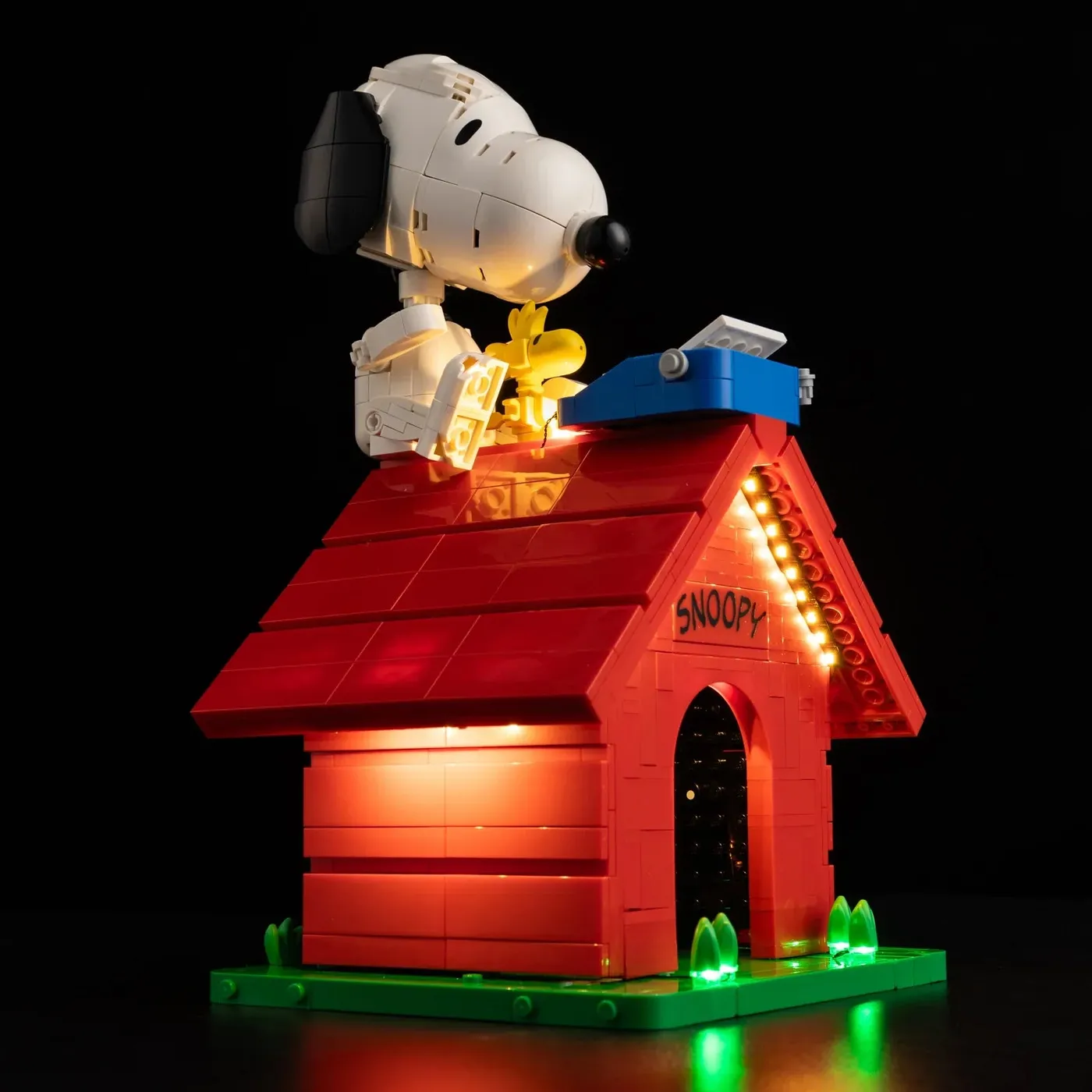 Premium-Beleuchtungsset kompatibel mit LEGO Ideas Peanuts: Snoopy's Doghouse 21368 — 10