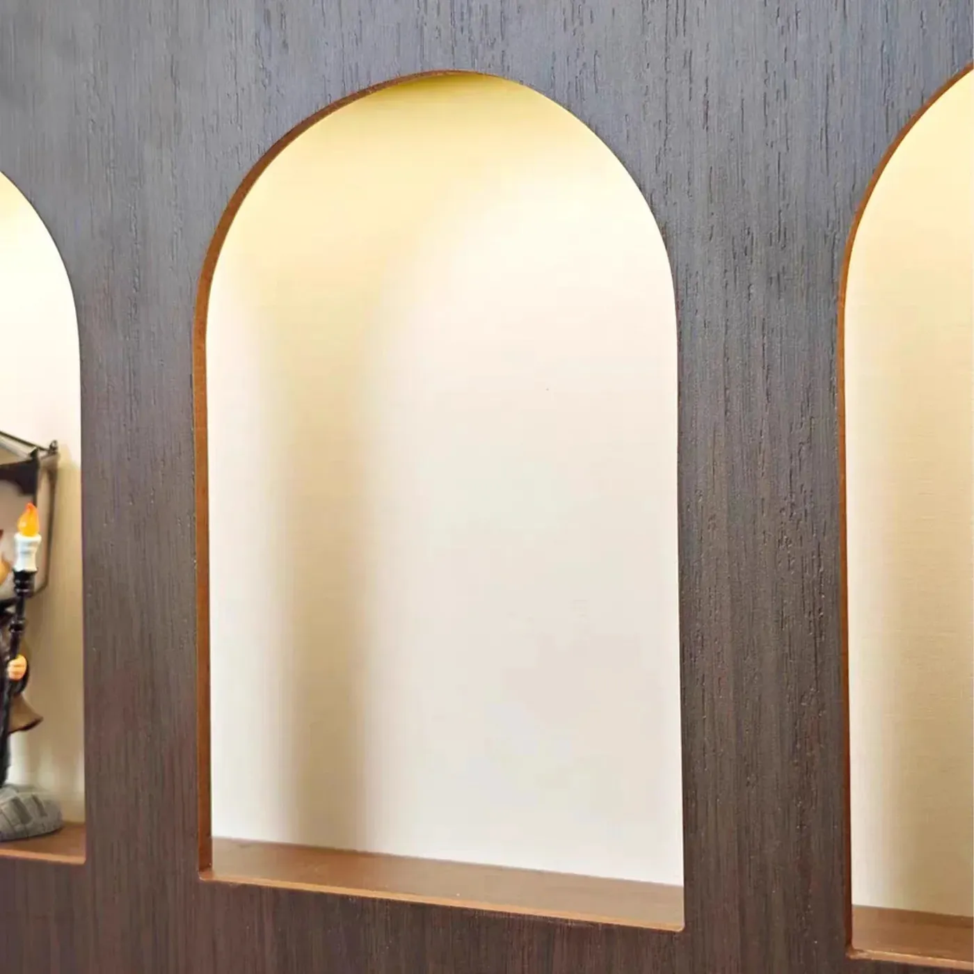 Wand-Vitrine zur Aufbewahrung und Dekoration — 8