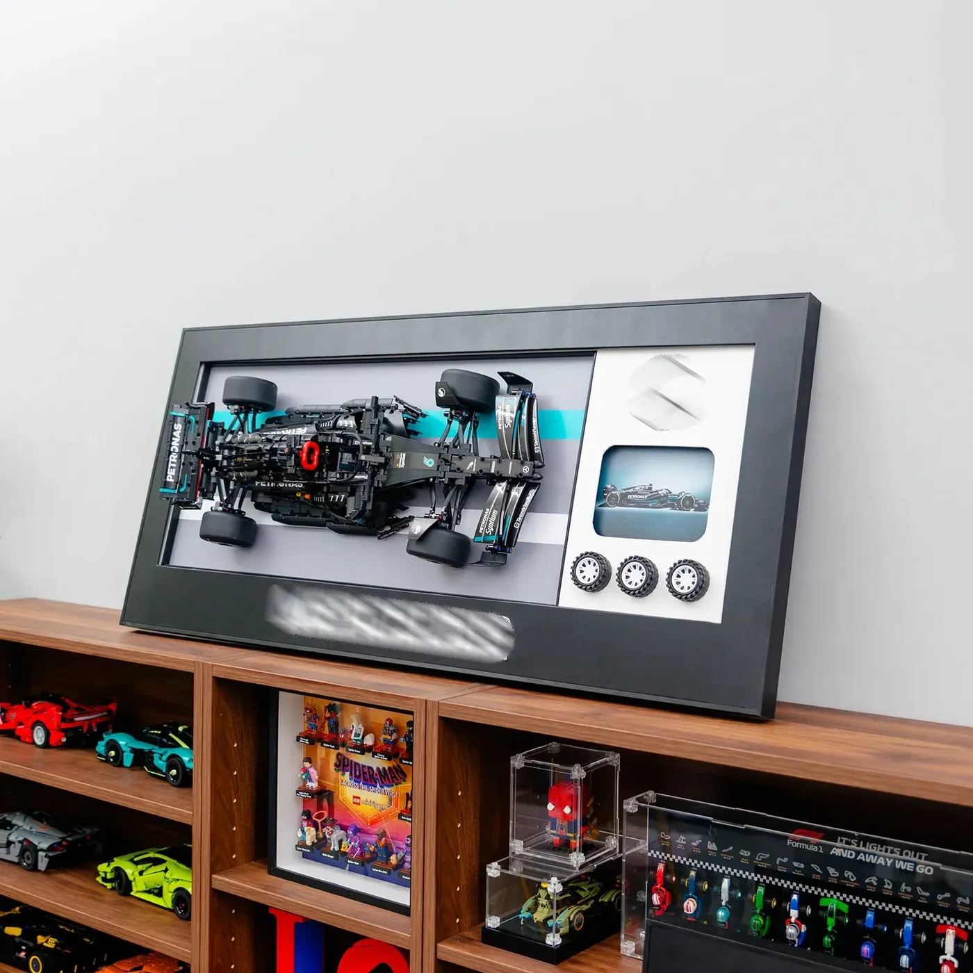 Sieninis eksponavimo rėmas LEGO® Technic™ Mercedes-AMG F1 W14 E Performance 42171 — 2