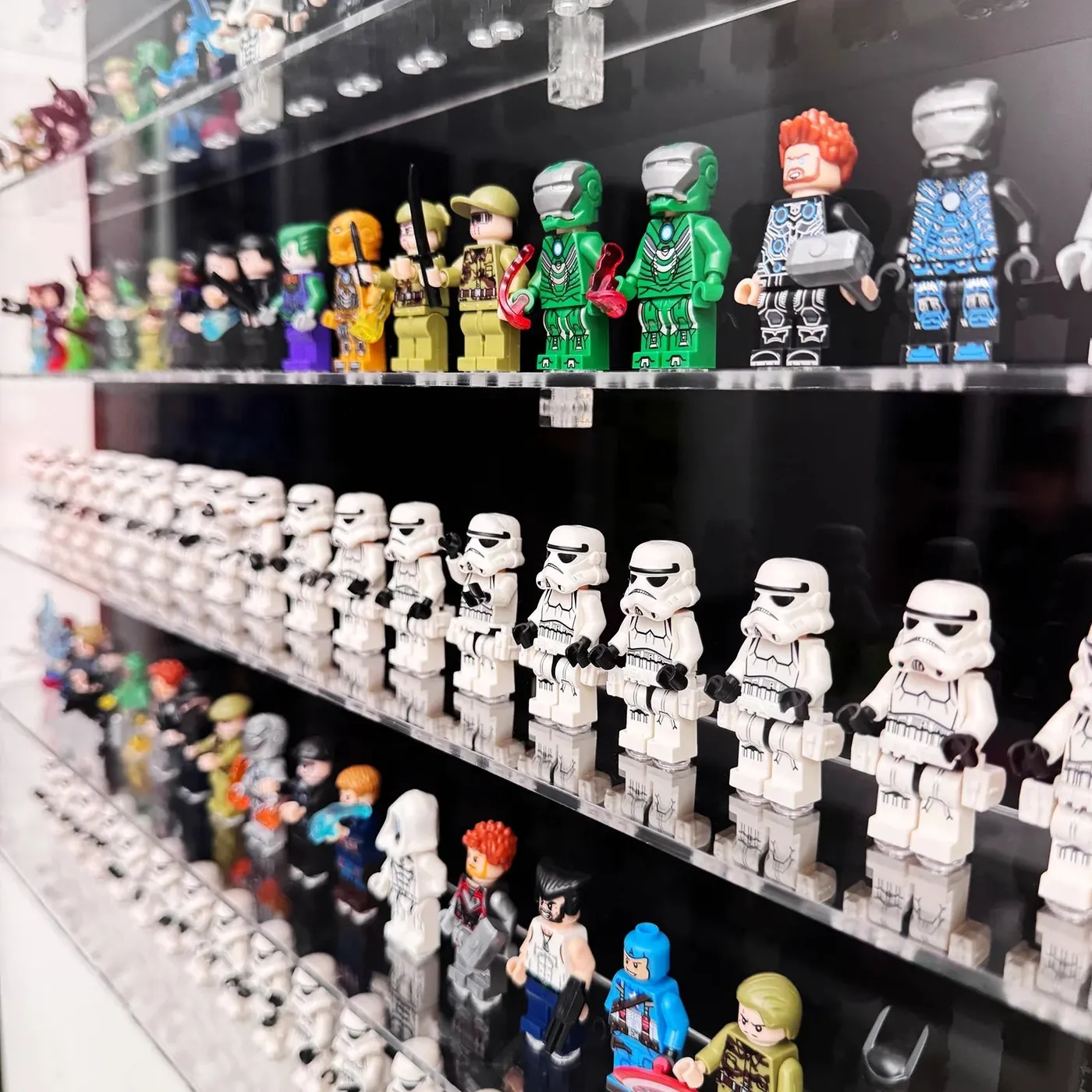 Monter för LEGO® minifigurer | Universell monter i 6 nivåer (rymmer 150 figurer) — 5