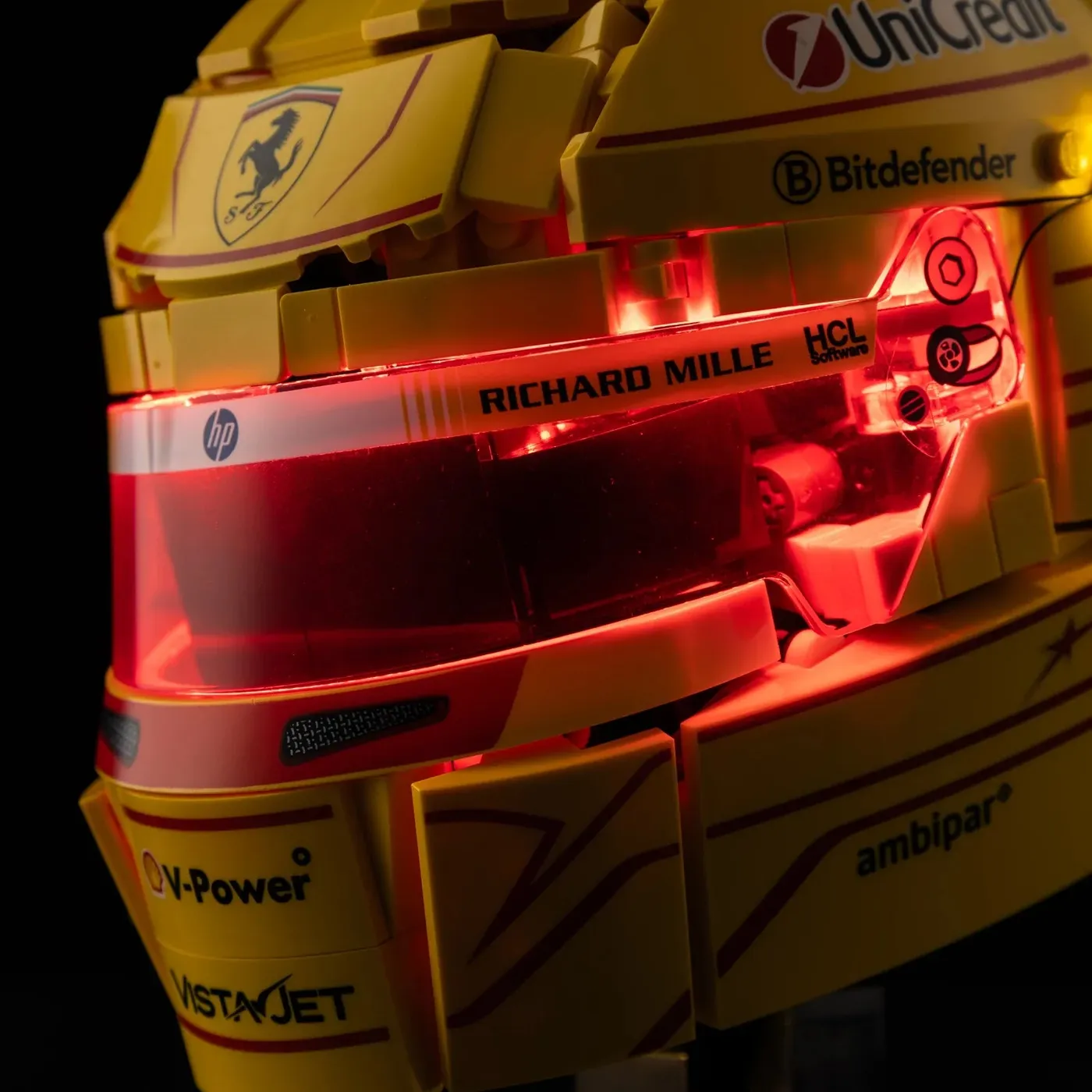 Premium belysningskit kompatibel med LEGO® Editions Scuderia Ferrari HP Lewis Hamilton Helmet 43022 — 9