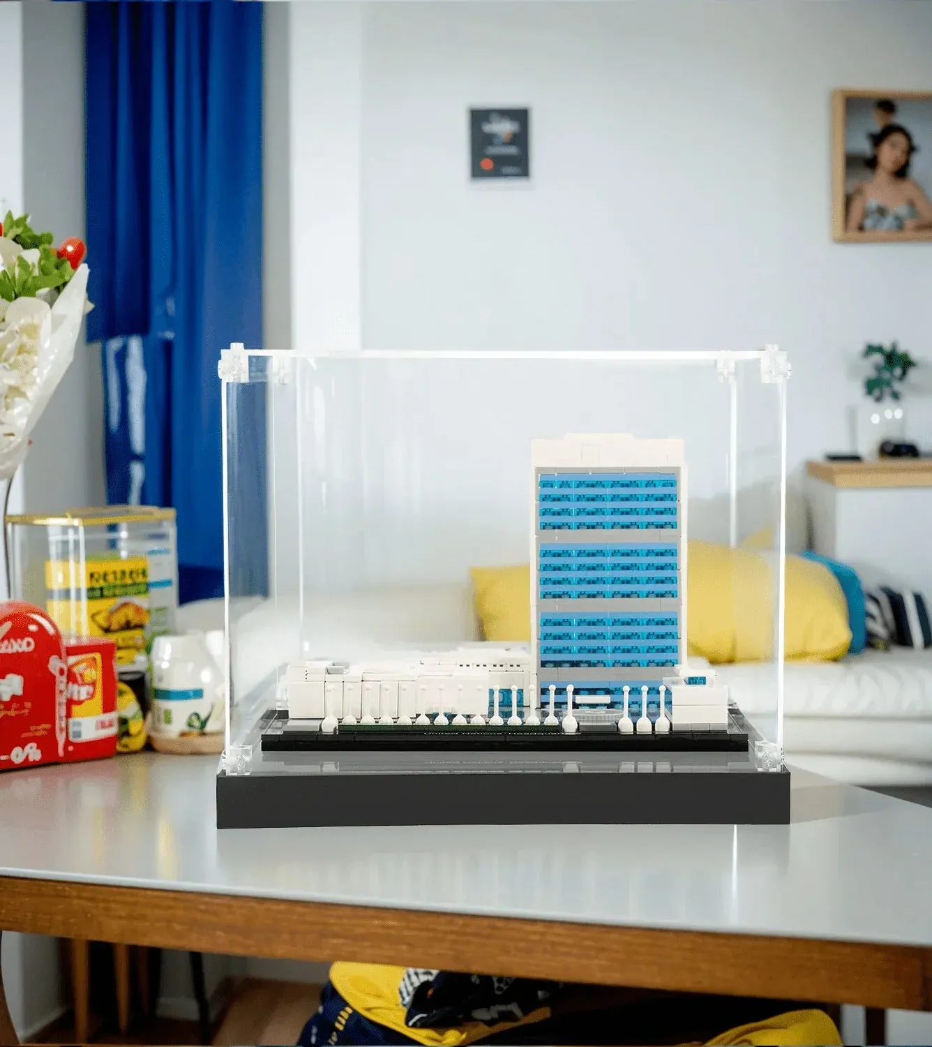 Display case for LEGO Architecture:United Nations Headquarters 21018 — 6