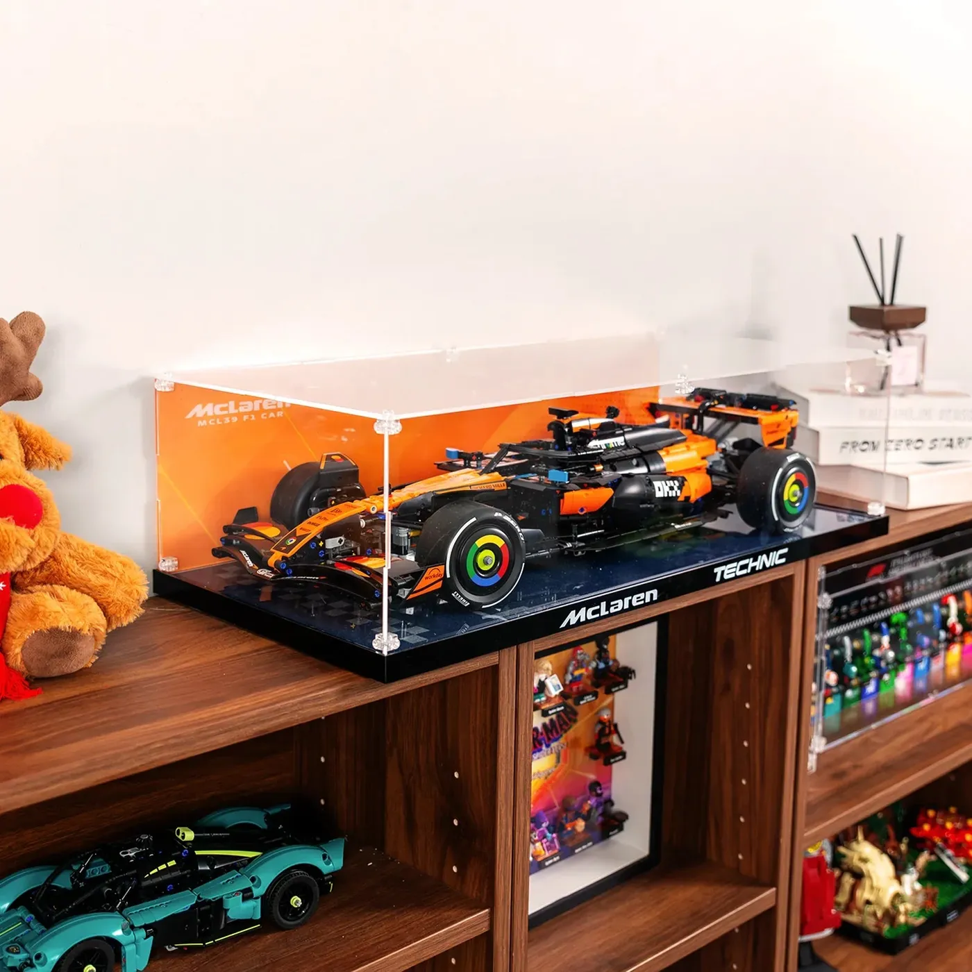 Premium eksponavimo dėžė, suderinama su LEGO® Technic™ McLaren MCL39 F1® Race Car 42228 — 5
