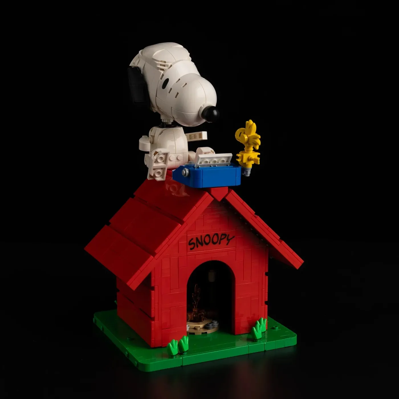 Premium-Beleuchtungsset kompatibel mit LEGO Ideas Peanuts: Snoopy's Doghouse 21368 — 4