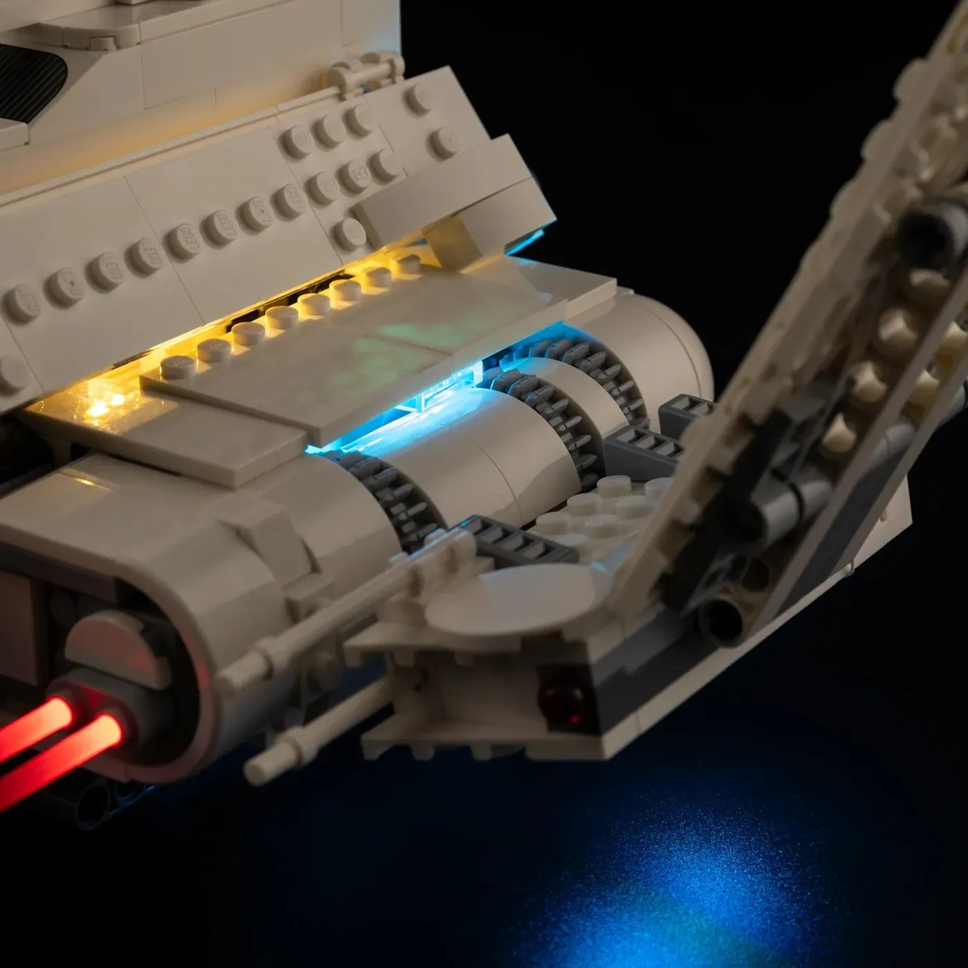 Zestaw oświetlenia Premium kompatybilny z LEGO Star Wars™ Imperial Lambda-Class Shuttle 75459 — 17