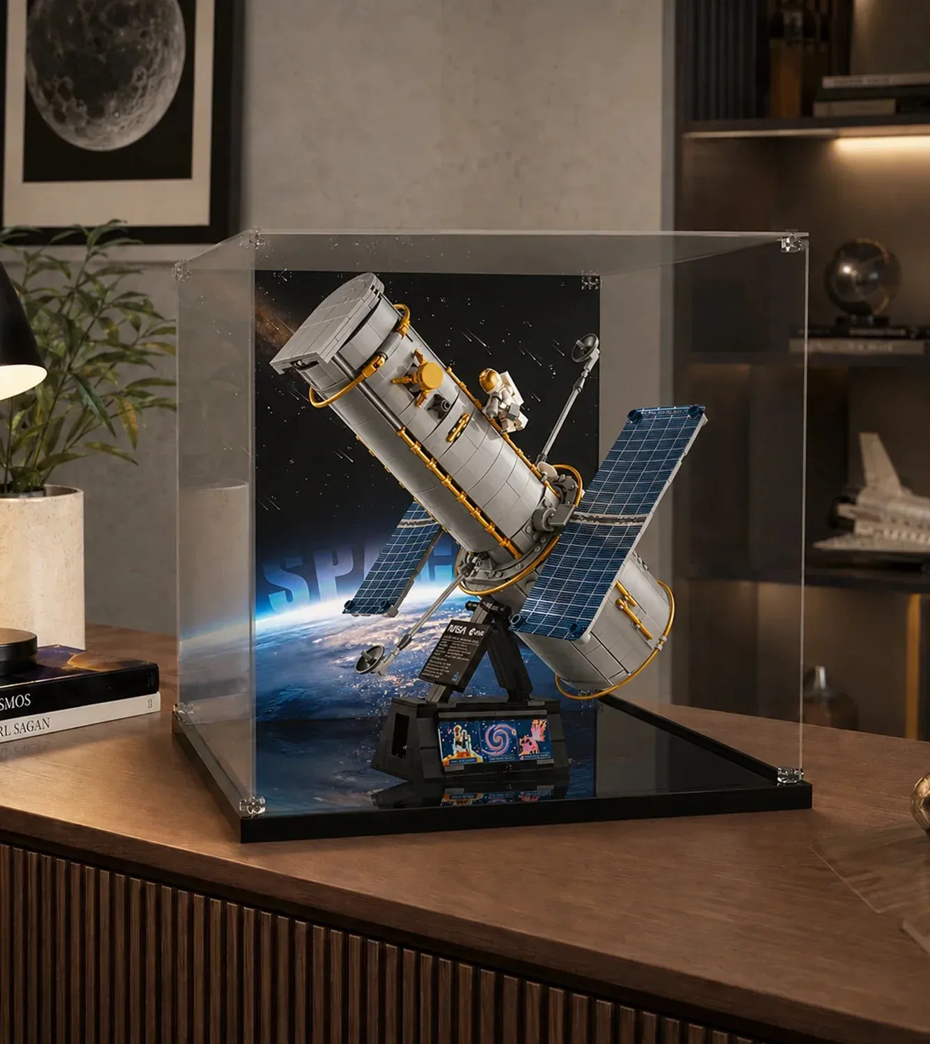 Vitrine für LEGO® Icons Hubble Space Telescope 11382 — 10
