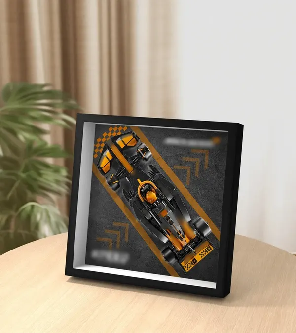 Ramka ekspozycyjna na ścianę do samochodu LEGO McLaren F1 Team MCL38 77251