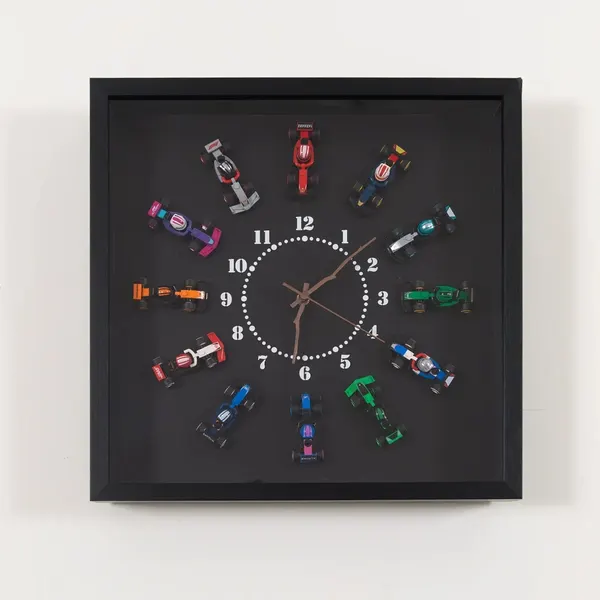 Display Frame for LEGO F1 Minifigures Wooden Clock 71049