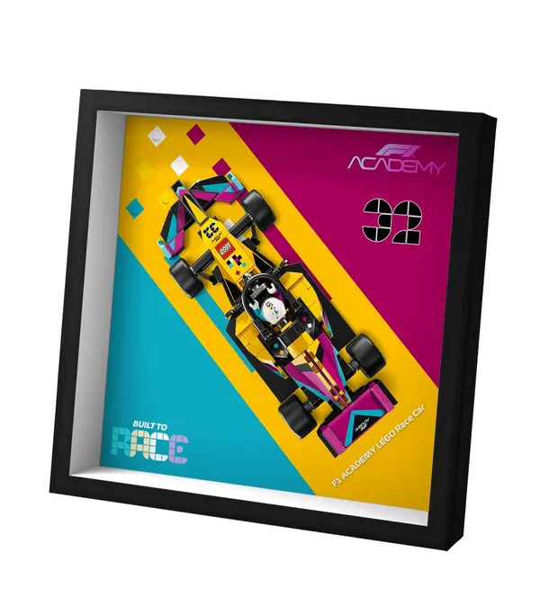 Sieninis eksponavimo rėmas, skirtas LEGO Speed F1 ACADEMY Race Car 77258